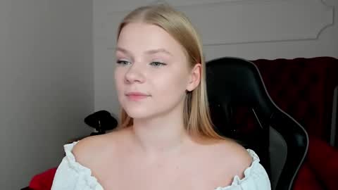 Snapshot of lilitrosen chatting on September 16, 6:05 pm lilitrosen online show from September 16, 6:05 pm