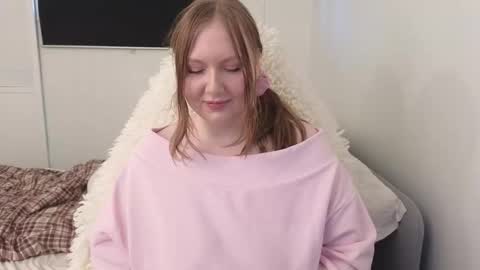 Anni online show from November 18, 11:11 am