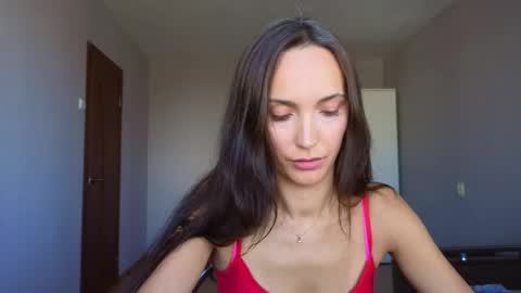 Lillian online show from April 16, 10:59 am