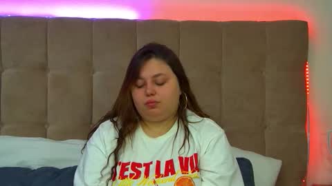 Snapshot of lillianhaig chatting on September 18, 7:12 pm LillianHaig online show from September 18, 7:12 pm