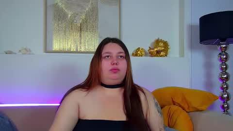 Snapshot of lillianhaig chatting on October 5, 6:29 am LillianHaig online show from October 5, 6:29 am