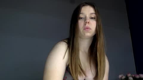 Snapshot of lillianx9zbld chatting on October 17, 6:44 pm Lily online show from October 17, 6:44 pm