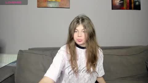 Lilly online show from November 10, 8:37 pm