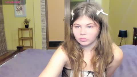 Lilly online show from October 31, 9:19 pm