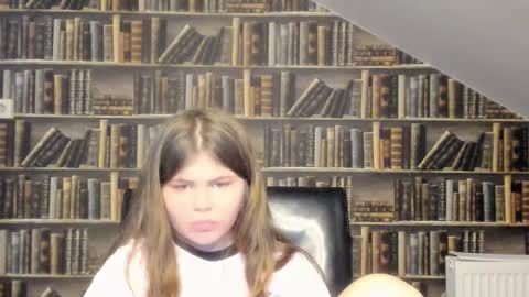 Lilly online show from November 8, 5:51 pm