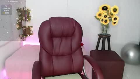 Lilly online show from March 1, 1:00 pm