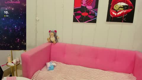 Lily online show from January 18, 4:26 am