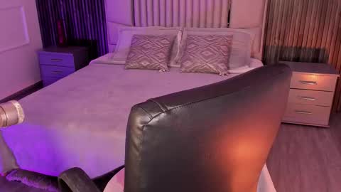 Lilly Ortiz online show from March 13, 7:59 pm