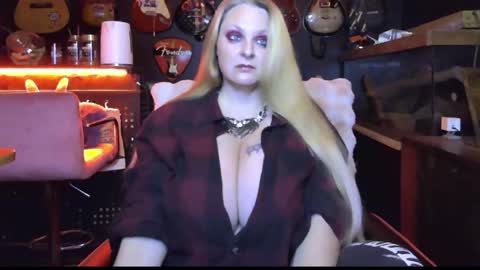 Lillyth Eden online show from October 23, 5:35 am