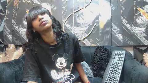 lilmissbaddiexxx online show from June 2, 10:00 pm