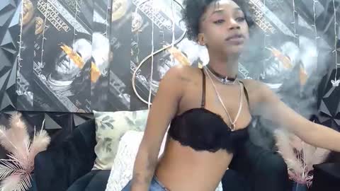 lilmissbaddiexxx online show from September 9, 7:13 pm