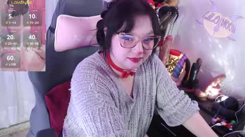 Snapshot of lilomoon69 chatting on October 1, 2:22 pm Lilo online show from October 1, 2:22 pm