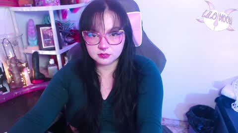 Snapshot of lilomoon69 chatting on January 7, 3:03 am Lilo online show from January 7, 3:03 am
