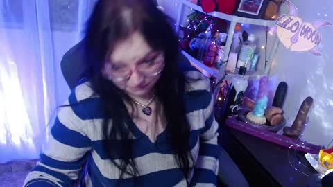 Snapshot of lilomoon69 chatting on February 6, 4:53 am Lilo online show from February 6, 4:53 am