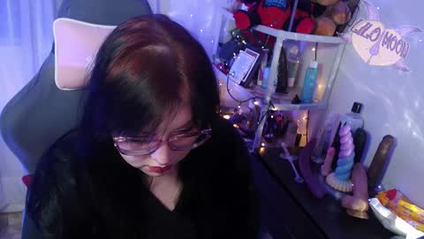 Snapshot of lilomoon69 chatting on March 1, 4:04 am Lilo online show from March 1, 4:04 am