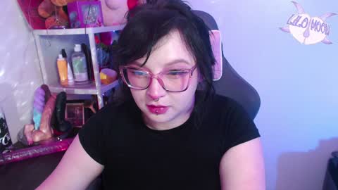 Snapshot of lilomoon69 chatting on January 19, 4:22 am Lilo online show from January 19, 4:22 am