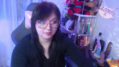 Snapshot of lilomoon69 chatting on February 27, 5:13 am Lilo online show from February 27, 5:13 am