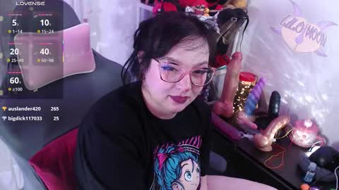 Snapshot of lilomoon69 chatting on October 4, 4:00 pm Lilo online show from October 4, 4:00 pm