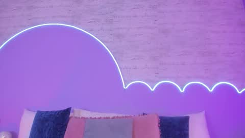 Lilou online show from November 10, 12:33 pm