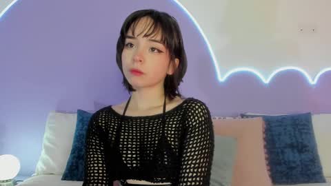 Lilou online show from January 27, 11:43 am