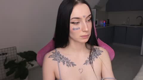 Snapshot of lilpresident chatting on December 17, 5:47 pm lilpresident online show from December 17, 5:47 pm