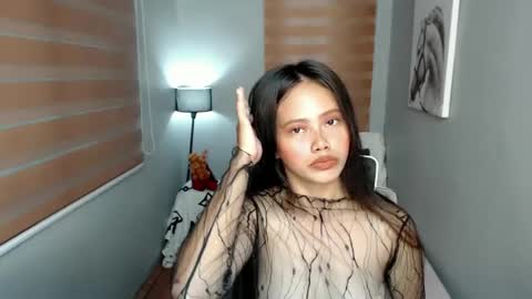 Snapshot of lilsweet_marie chatting on December 7, 3:36 am Lilsweet marie online show from December 7, 3:36 am