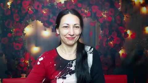 lilugrants online show from February 22, 5:23 am