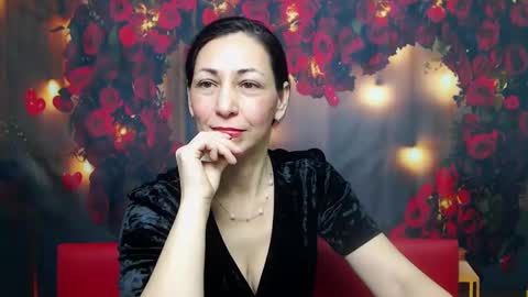 lilugrants online show from February 11, 8:10 pm