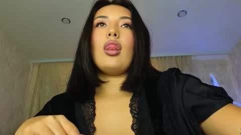 Lily online show from February 15, 7:44 am