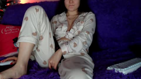 Snapshot of lily_litle chatting on January 8, 11:09 pm Lily Litle online show from January 8, 11:09 pm