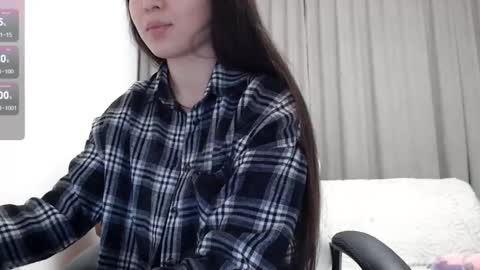 Snapshot of lily_litle chatting on October 31, 7:07 pm Lily Litle online show from October 31, 7:07 pm