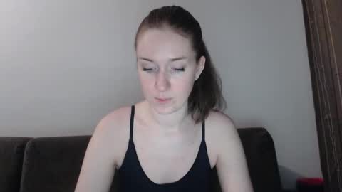 lily_love_x online show from January 31, 11:03 pm