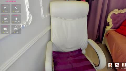 Lily online show from July 24, 6:44 am