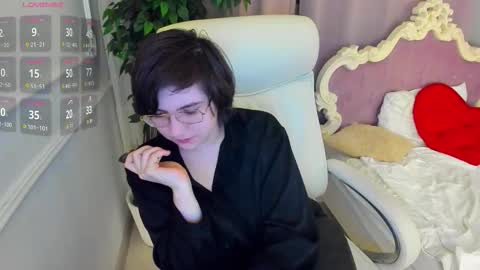 Lily online show from March 10, 2:04 am