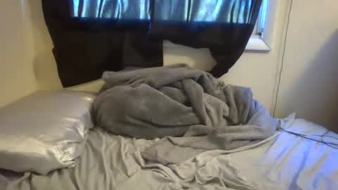 Snapshot of lily_slut420071 chatting on October 15, 1:57 pm lily_slut420071 online show from October 15, 1:57 pm