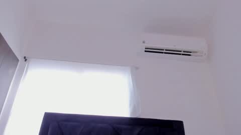 LilyWoodz online show from January 6, 7:17 pm