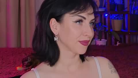 Lily online show from November 28, 5:16 pm