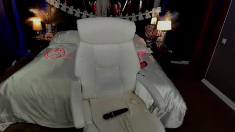 Lily online show from October 29, 3:47 pm