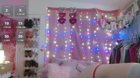 Lily Grace online show from January 15, 1:00 am