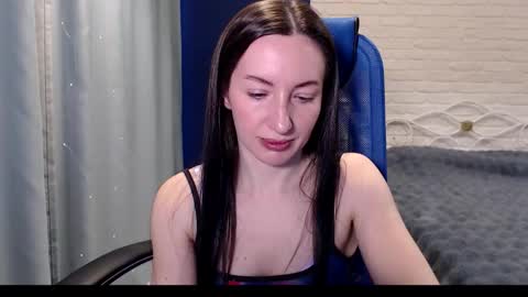 Lily online show from March 2, 6:47 am