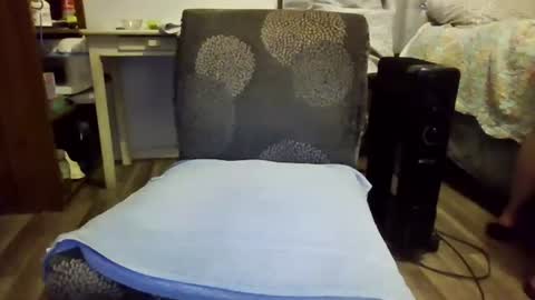 lilypad1981 online show from October 30, 1:41 am