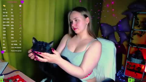 Lily online show from May 29, 7:23 pm