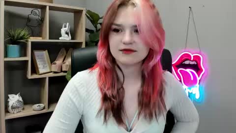 Lily online show from June 16, 6:36 am