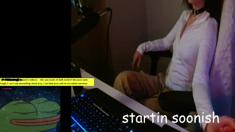 Lily Rone online show from May 18, 1:26 am