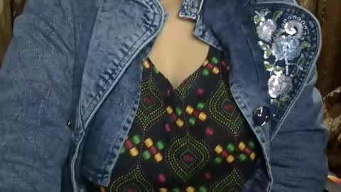 limaakter246618 online show from January 5, 6:33 pm