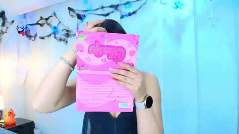  Lina Bedoya  online show from October 25, 11:40 am