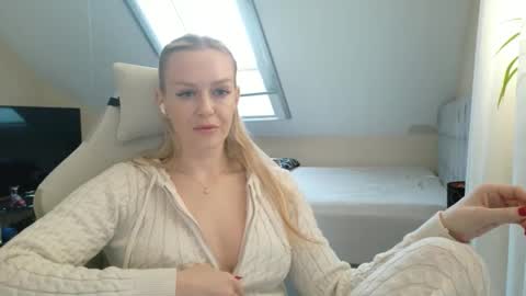 lina_frost online show from February 12, 2:52 pm
