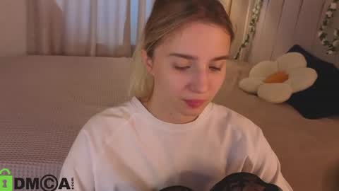 LINA online show from July 15, 1:21 am