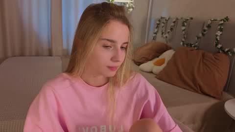 LINA online show from June 17, 1:07 am