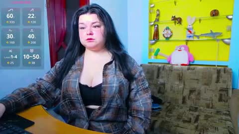 Lina online show from June 5, 6:39 am